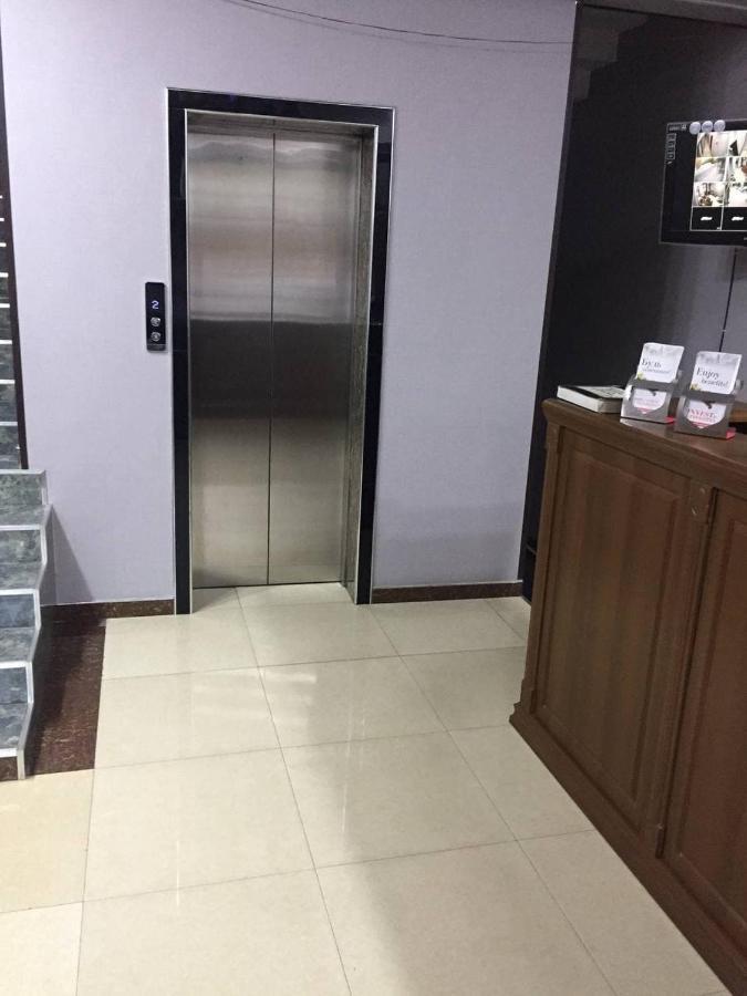 Western Suites Hotel ทาชเคนต์ ภายนอก รูปภาพ
