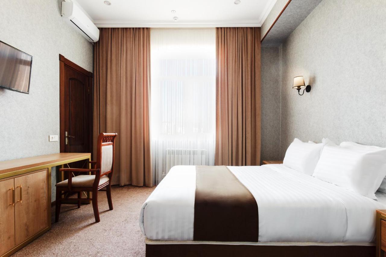 Western Suites Hotel ทาชเคนต์ ภายนอก รูปภาพ