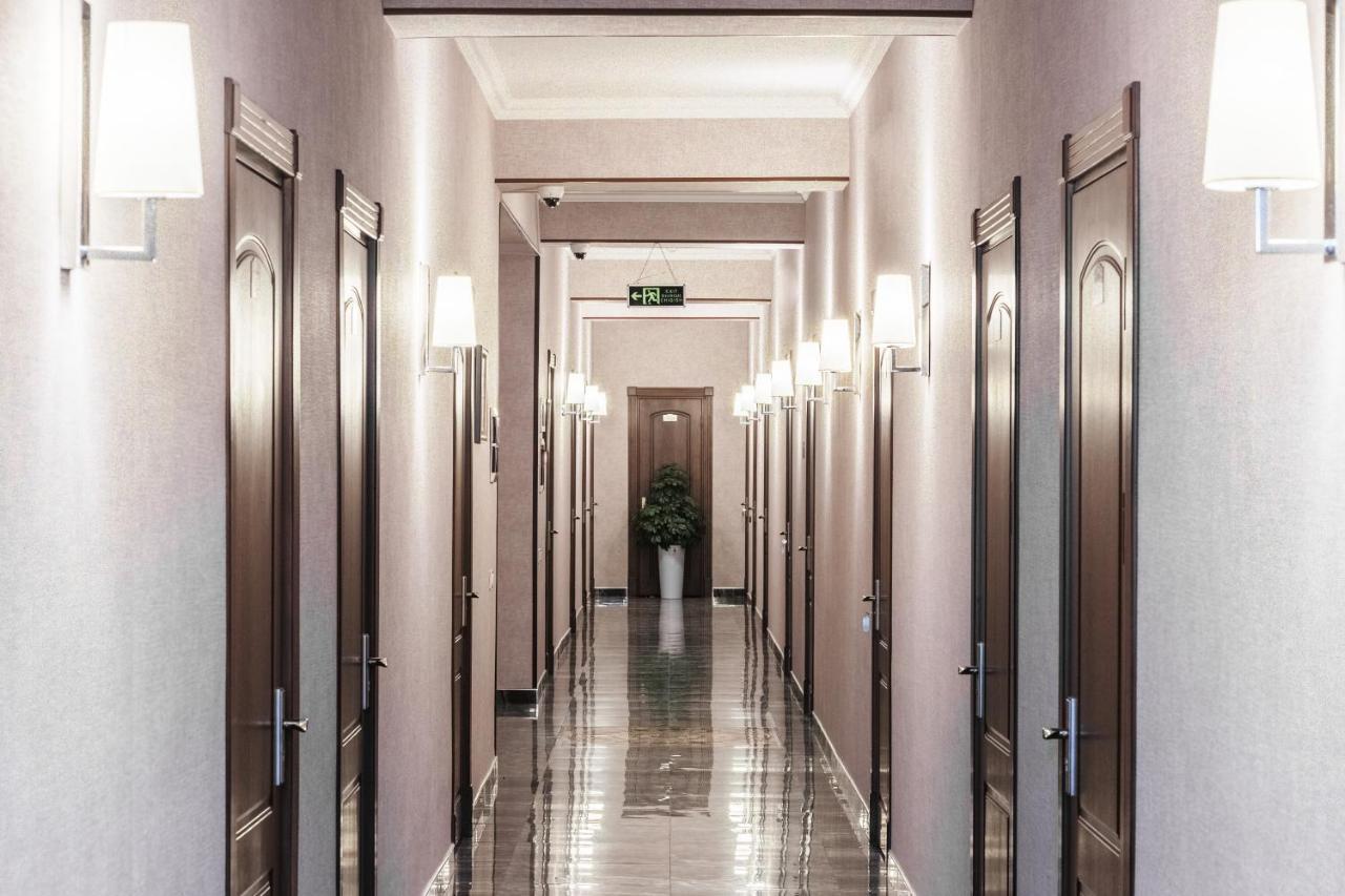 Western Suites Hotel ทาชเคนต์ ภายนอก รูปภาพ