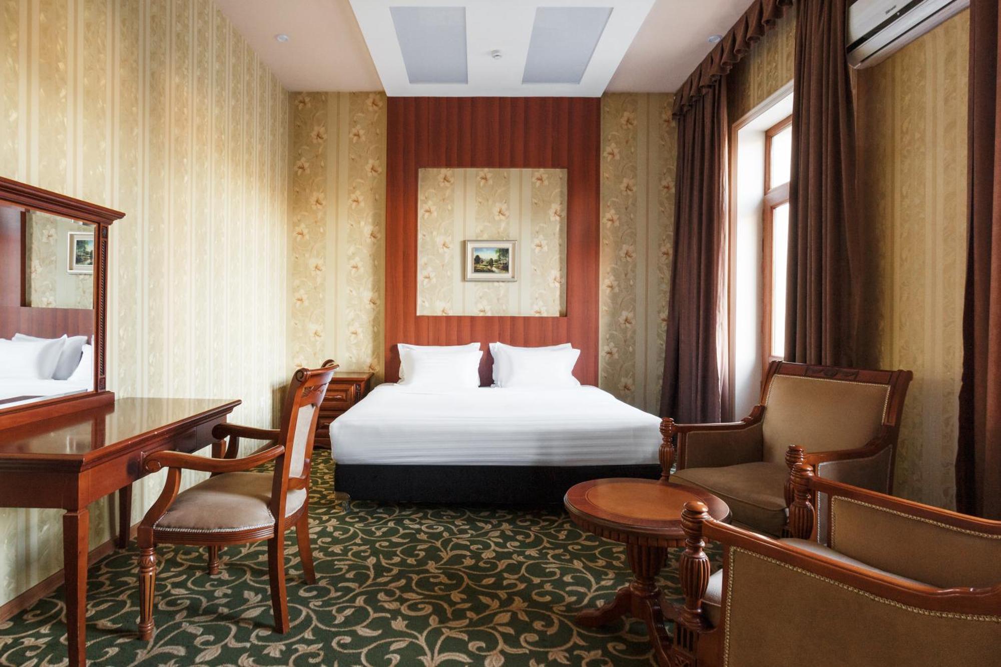 Western Suites Hotel ทาชเคนต์ ภายนอก รูปภาพ