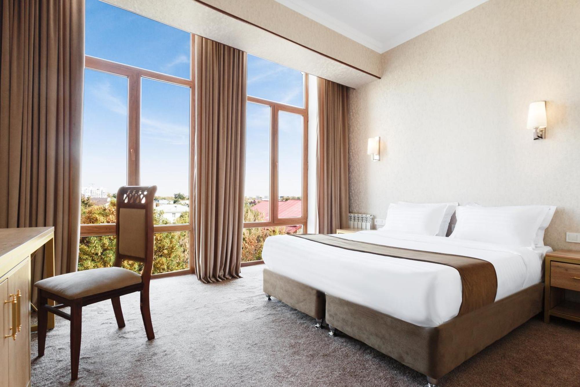 Western Suites Hotel ทาชเคนต์ ภายนอก รูปภาพ